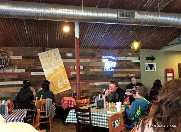 Dining room at Gus's Fried Chicken in Maplewood